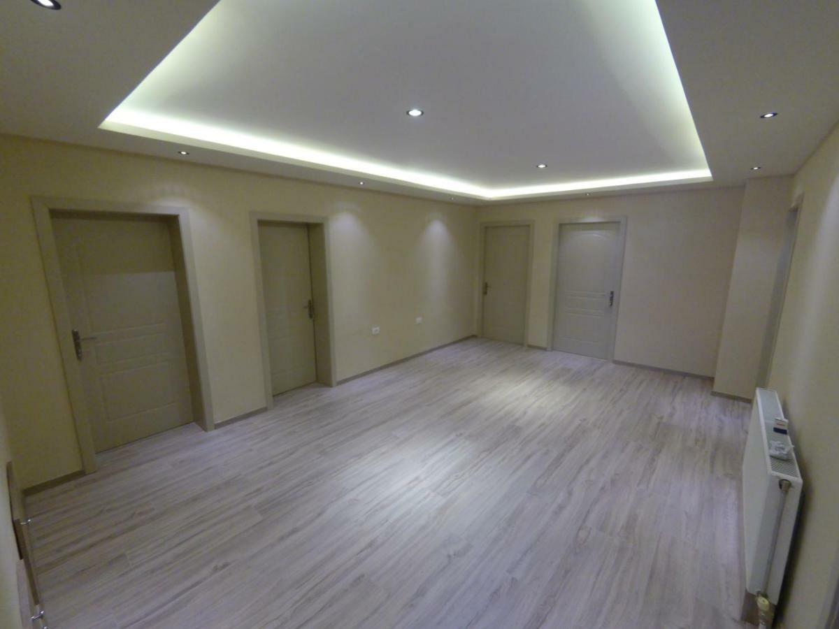 Hotel Vila Nino Берат Екстер'єр фото