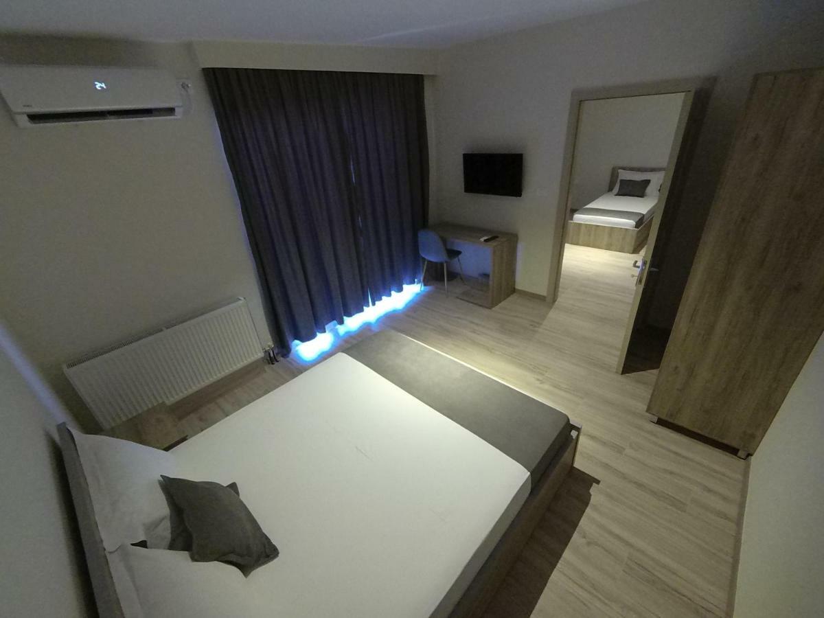 Hotel Vila Nino Берат Екстер'єр фото