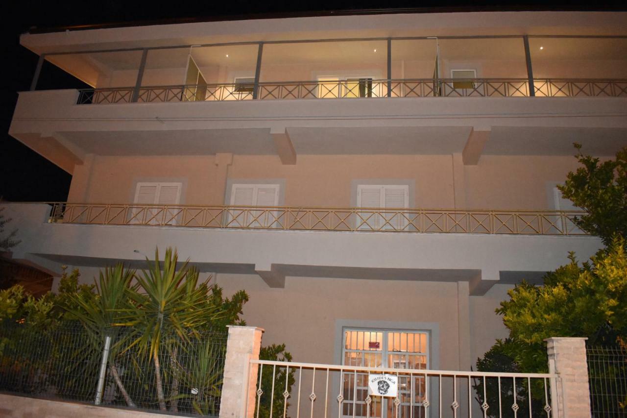 Hotel Vila Nino Берат Екстер'єр фото